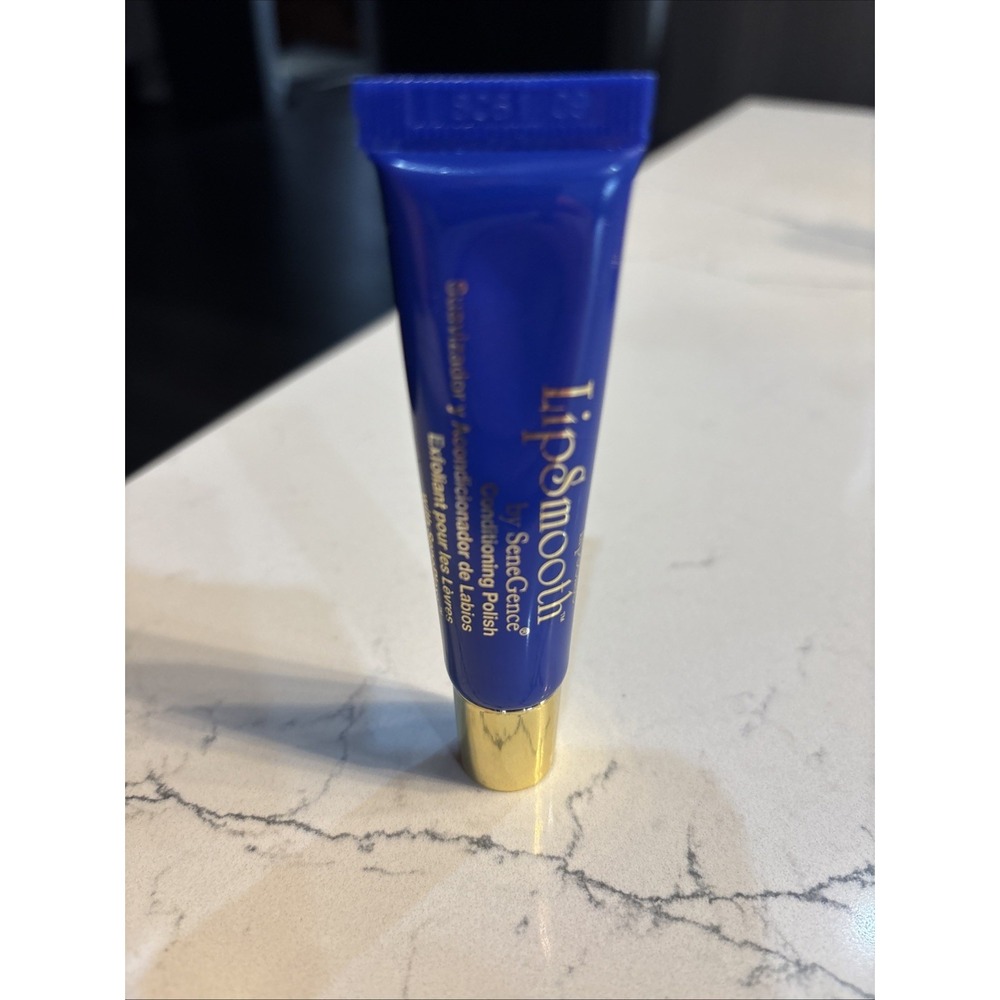 LipSmooth Conditioning Lip Polish By‎ SeneGence Lipsense